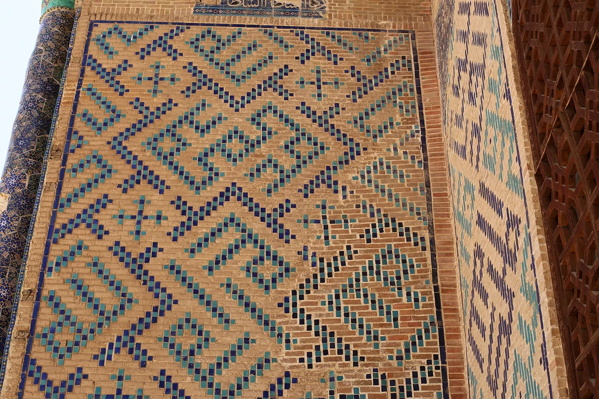Shah-i-Zinda: geometric tilework
